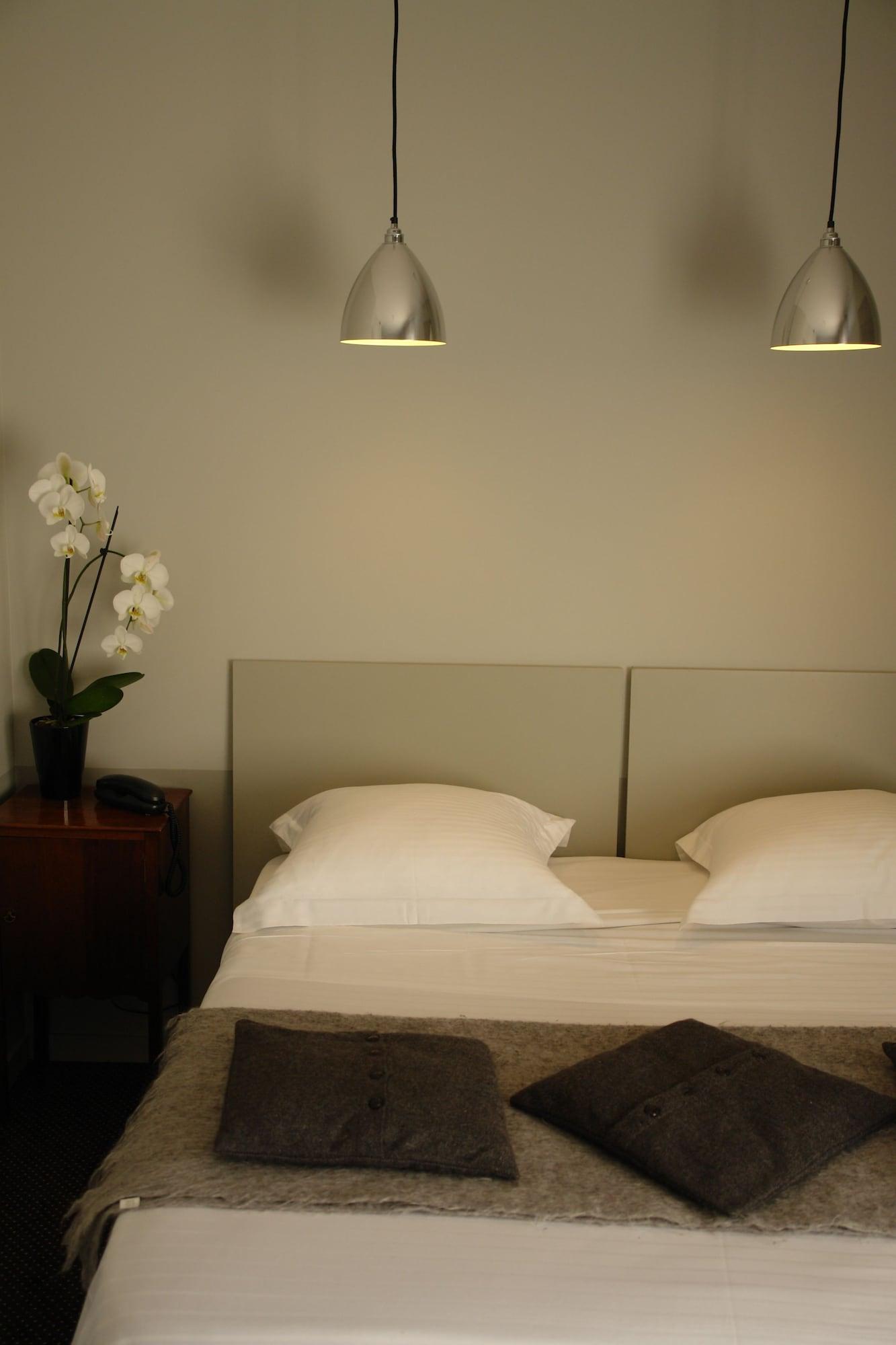 Lecoq-Gadby Hotel & Spa, The Originals Relais Ренн Экстерьер фото